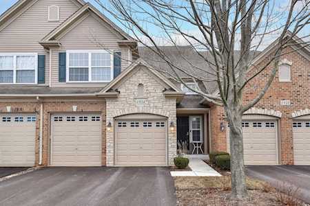 1934 Turtle Creek Ct Aurora, IL 60503