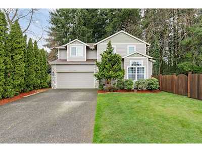 7357 NE Nelly ST Hillsboro, OR 97124