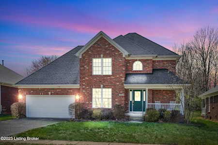 6014 Clearwater Cir Louisville, KY 40219