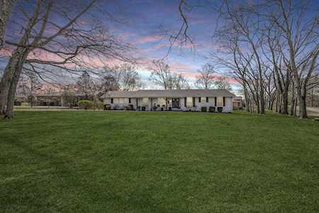 350 Indian Lake Rd Hendersonville, TN 37075