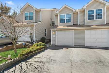 10 Mariano Ct Franklin Twp., NJ 08873