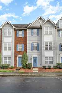 9911 Treeside Ln Matthews, NC 28105