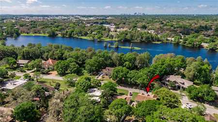 230 S Riverhills Dr Temple Terrace, FL 33617