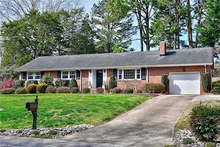 1413 Whittier Rd Virginia Beach, VA 23454