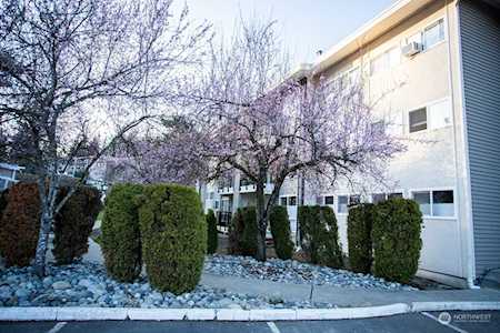 12701 NE 9th Place #D101 Bellevue, WA 98005