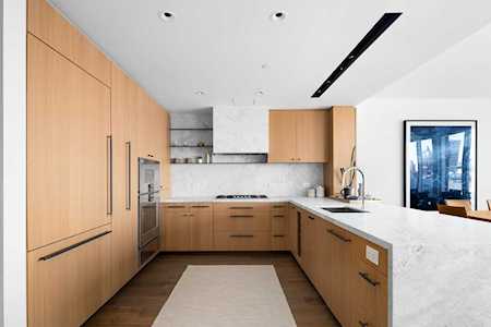 50 Bridge Park Dr #18C Brooklyn, NY 11201