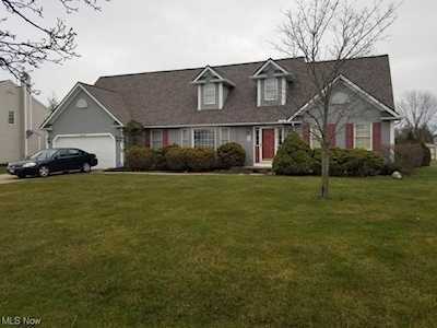 35008 Fairway Dr Avon, OH 44011