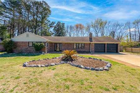 2368 Court Circle Virginia Beach, VA 23453