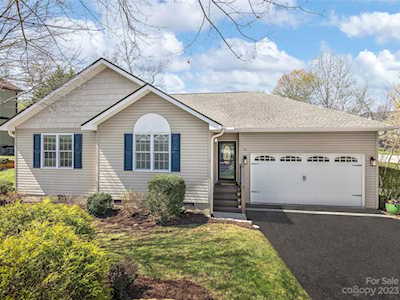 6 Azure Sage Way Asheville, NC 28806