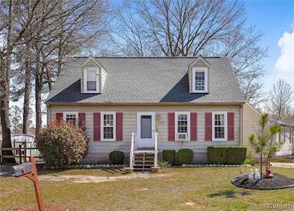 6347 Phobus Dr North Chesterfield, VA 23234