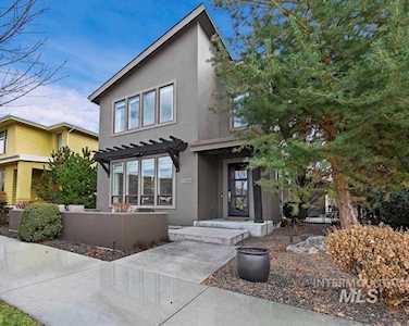 2822 S Trailwood Way Boise, ID 83716