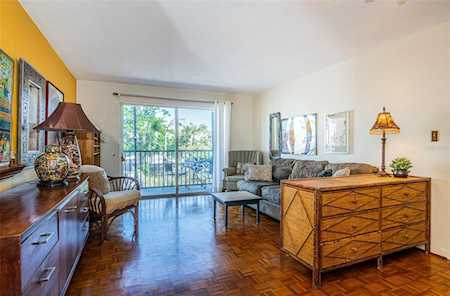 750 Burlington Ave N #2D St. Petersburg, FL 33701
