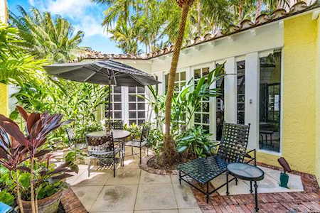 301 Australian Avenue #123 Palm Beach, FL 33480