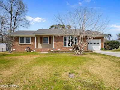 112 Greencrest Circle Jacksonville, NC 28540