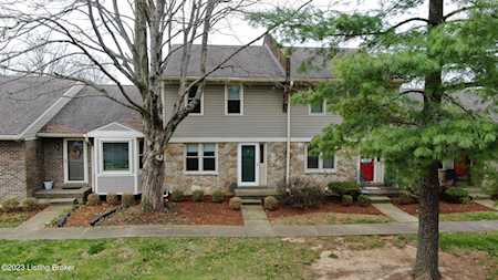 10407 Timberwood Cir Louisville, KY 40223
