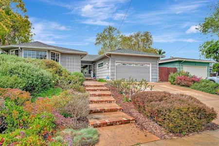 5346 E Falls View Dr San Diego, CA 92115