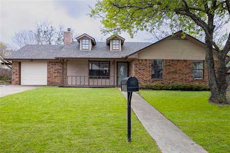 166 Prairie Creek Circle Princeton, TX 75407