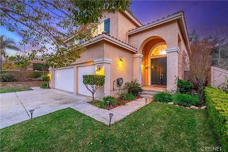21008 Oakriver Ln Newhall, CA 91321