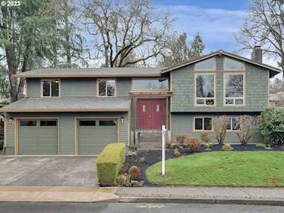 4258 Riverview DR West Linn, OR 97068