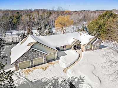 11575 Lockridge Avenue N Grant, MN 55082