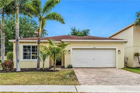 868 W Fieldstone Way West Palm Beach, FL 33413