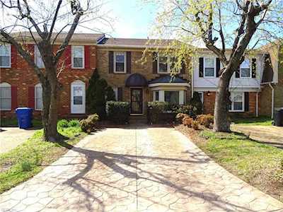 4027 Francis Lee Dr Virginia Beach, VA 23452