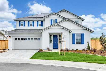 207 Akashi Court Lincoln, CA 95648
