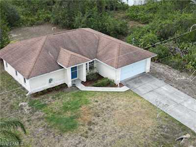 4007 SW 1st St Lehigh Acres, FL 33976