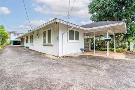 304 Wyllie Street Honolulu, HI 96817