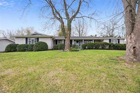 420 Monticello Dr Ballwin, MO 63011