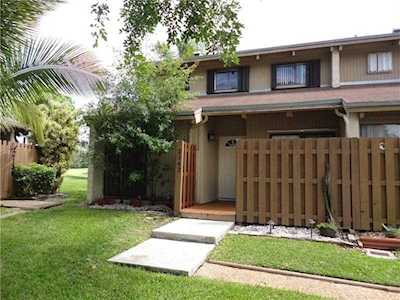 2142 SW 82nd Ave Davie, FL 33324