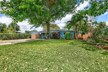 5155 Cleveland Rd Delray Beach, FL 33484