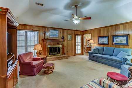 3915 Fern Valley Dr Memphis, TN 38125