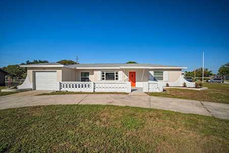 4892 56th WAY N Kenneth City, FL 33709