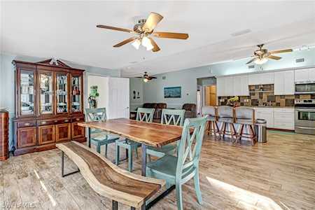 170 NE 12th St Naples, FL 34120