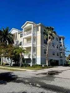 7830 34th Ave W #303 Bradenton, FL 34209
