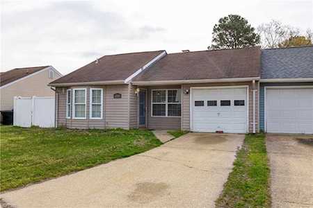 5990 Beechwalk Dr Virginia Beach, VA 23464