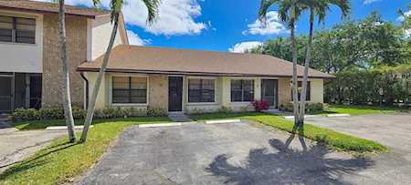 1240 Parkside Green Drive #E Green Acres, FL 33415