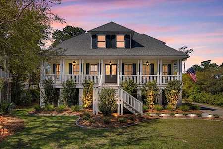 344 Evian Way Mount Pleasant, SC 29464