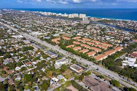 409 Manchester Street Boca Raton, FL 33487