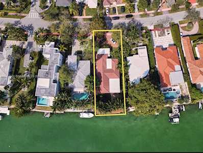 550 S Shore Dr Miami Beach, FL 33141