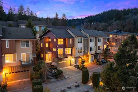 155 Cougar Ridge Rd NW Issaquah, WA 98027