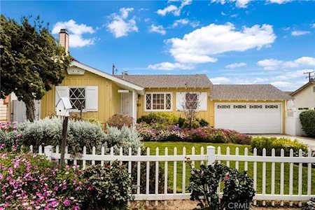 12884 Elizabeth Way Tustin, CA 92780