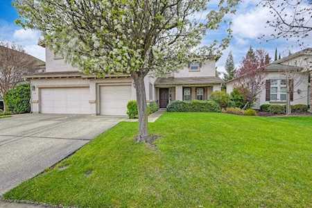 9658 Country Falls Lane Elk Grove, CA 95757