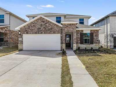 1315 Great Sand Dune Street Royse City, TX 75189