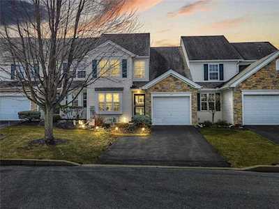 275 Park Ridge Dr Easton, PA 18040