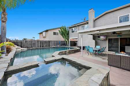 10867 Prince Valiant Dr Santee, CA 92071