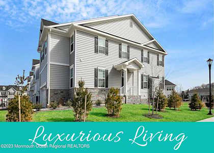 3311 Beechwood Ct Wall, NJ 07719