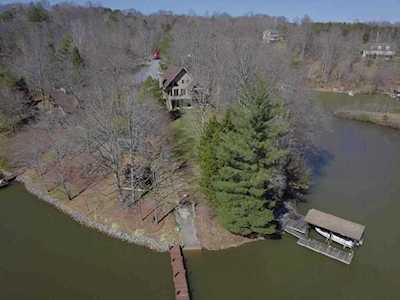 2340 Navigation Point Goodview, VA 24095