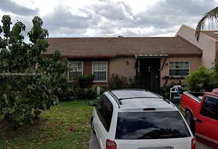 20302 NW 28th Ct Miami Gardens, FL 33056